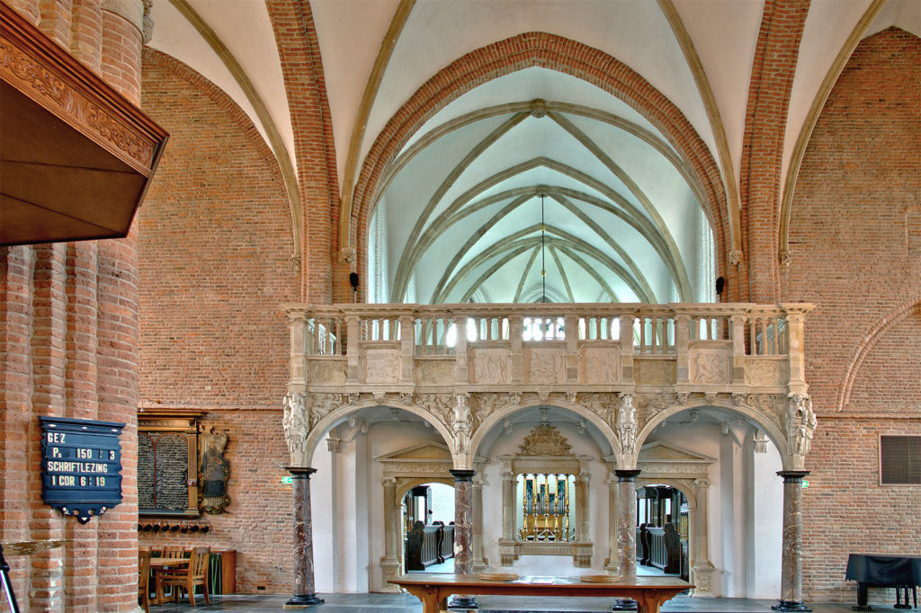 Foto van het interieur van de Cunerakerk